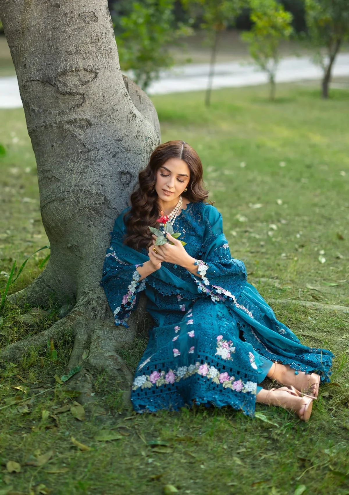 Elaf Premium Embroidered Luxury Lawn Unstitched 3Pc Suit SAPPHIRE