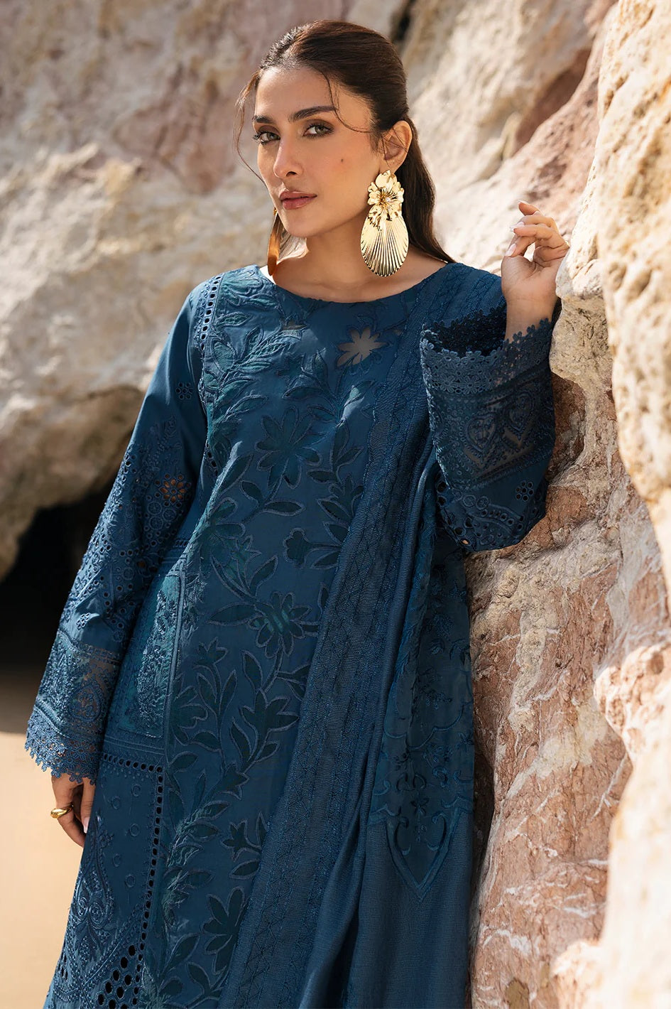 Mahnur - Luxury Lawn Embroidered 3 Piece Unstitched - Iris