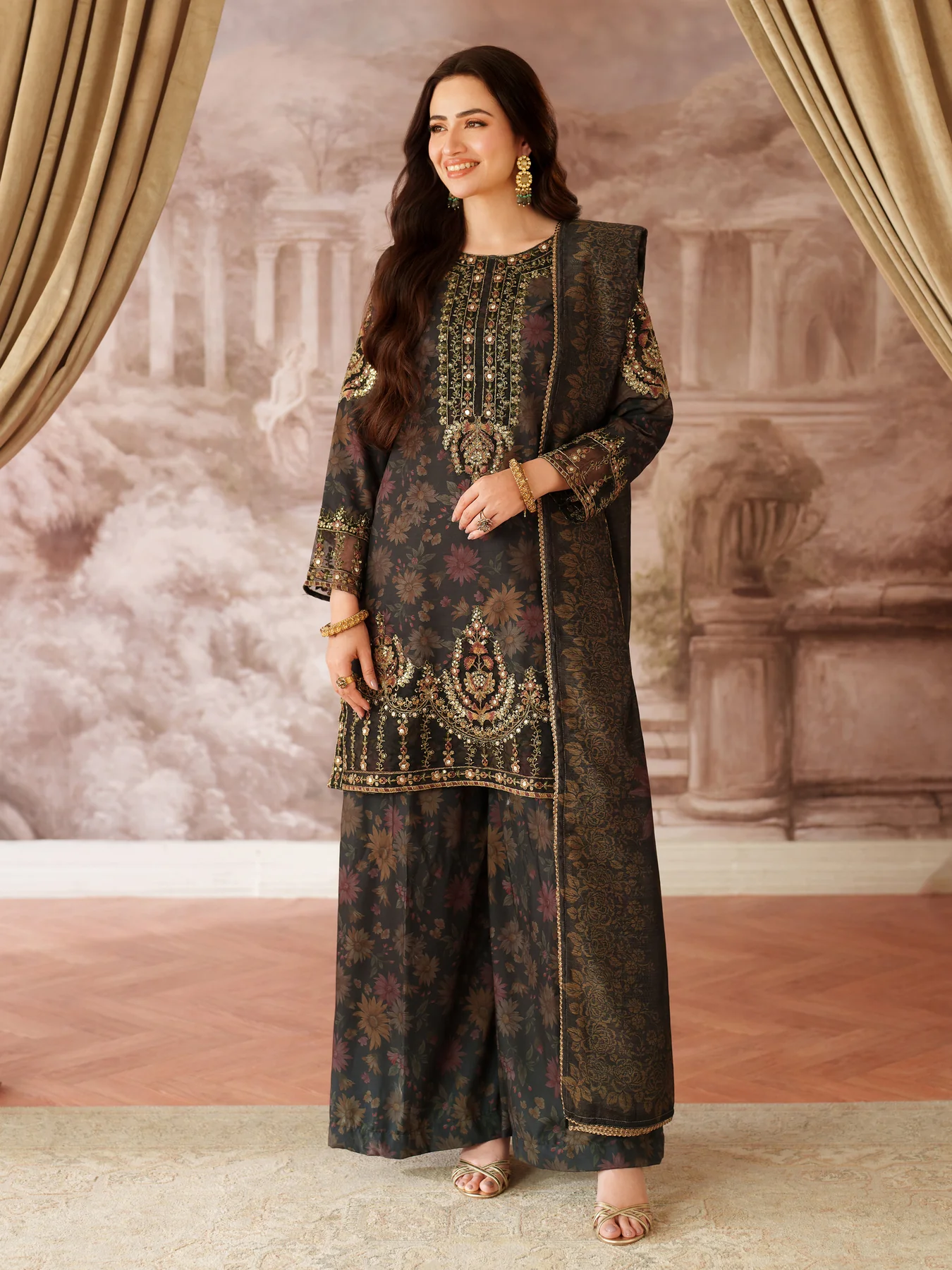 Mohagni Luxury Embroidered Lawn 3 Pc Unstitched Suit