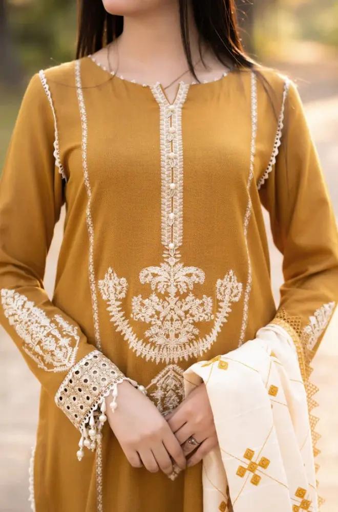 Libaas - 3PC Unstitched Dhanak Embroidered Shirt with Dhanak Embroidered Dupatta