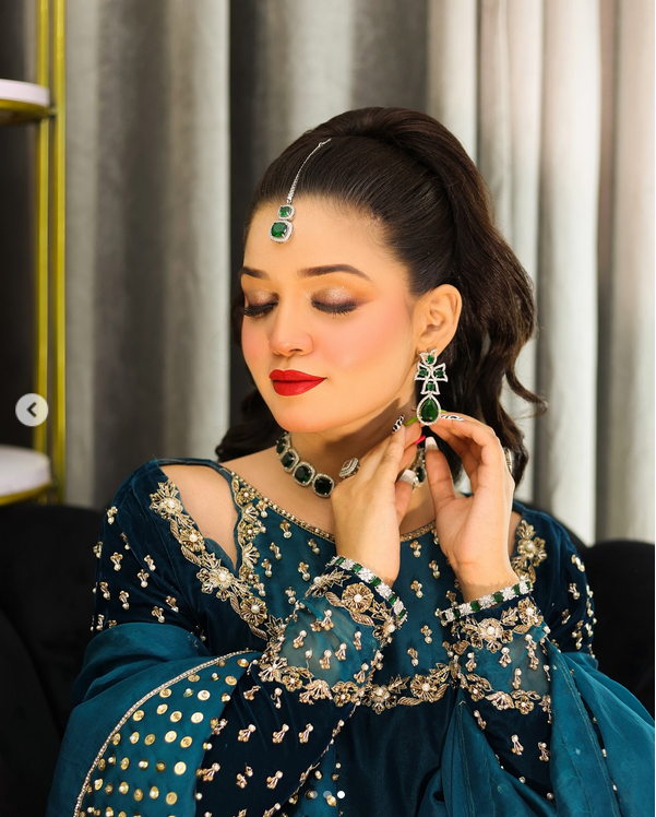 Afrozeh Luxury Formals Velvet Collection 3 Pieces Unstitched ZINC Gold
