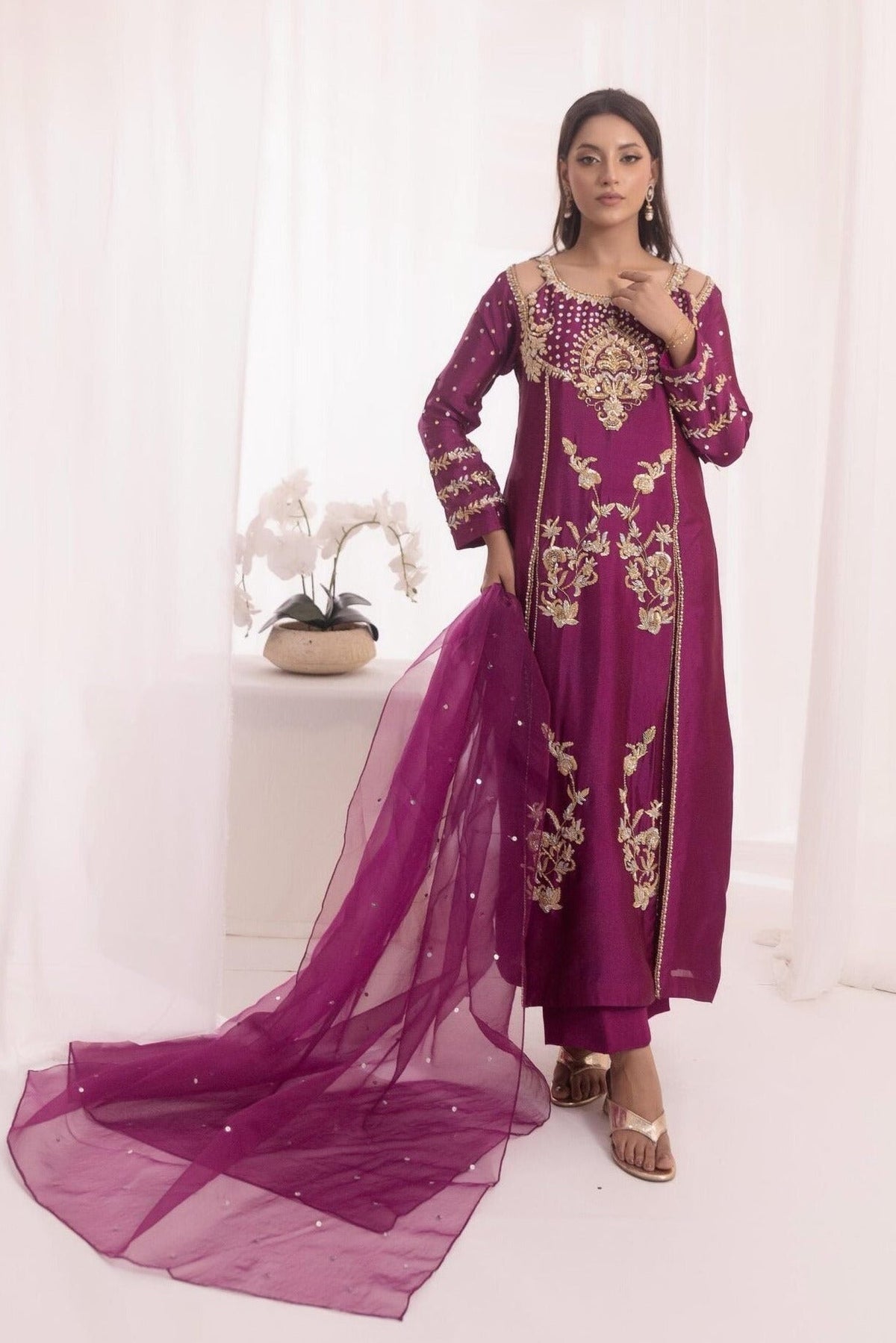 Sehrish Nadeem Luxury Raw Silk Embroidered Unstitched 3PC Suit