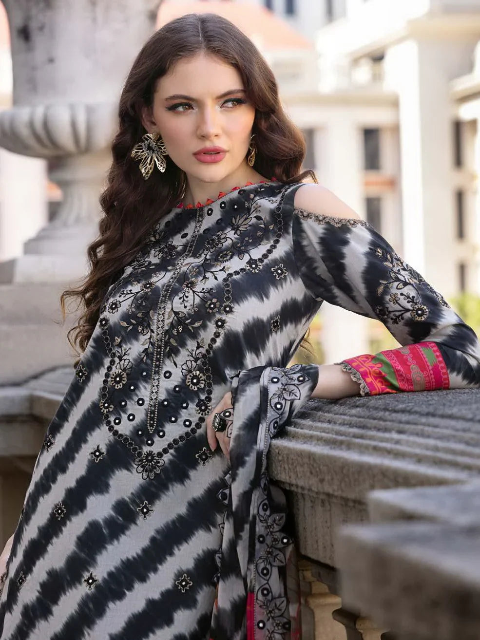 Charizma Aghaz e Nou Embroidered Lawn Unstitched 3Pc Suit