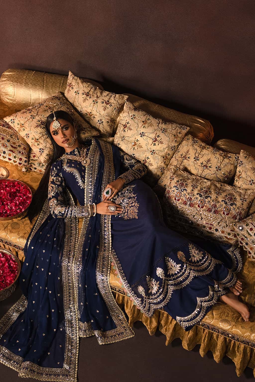 Afrozeh Divani Unstitched Embroidered Velvet 3 Pieces Suit AS - V1 - 01 MAYA