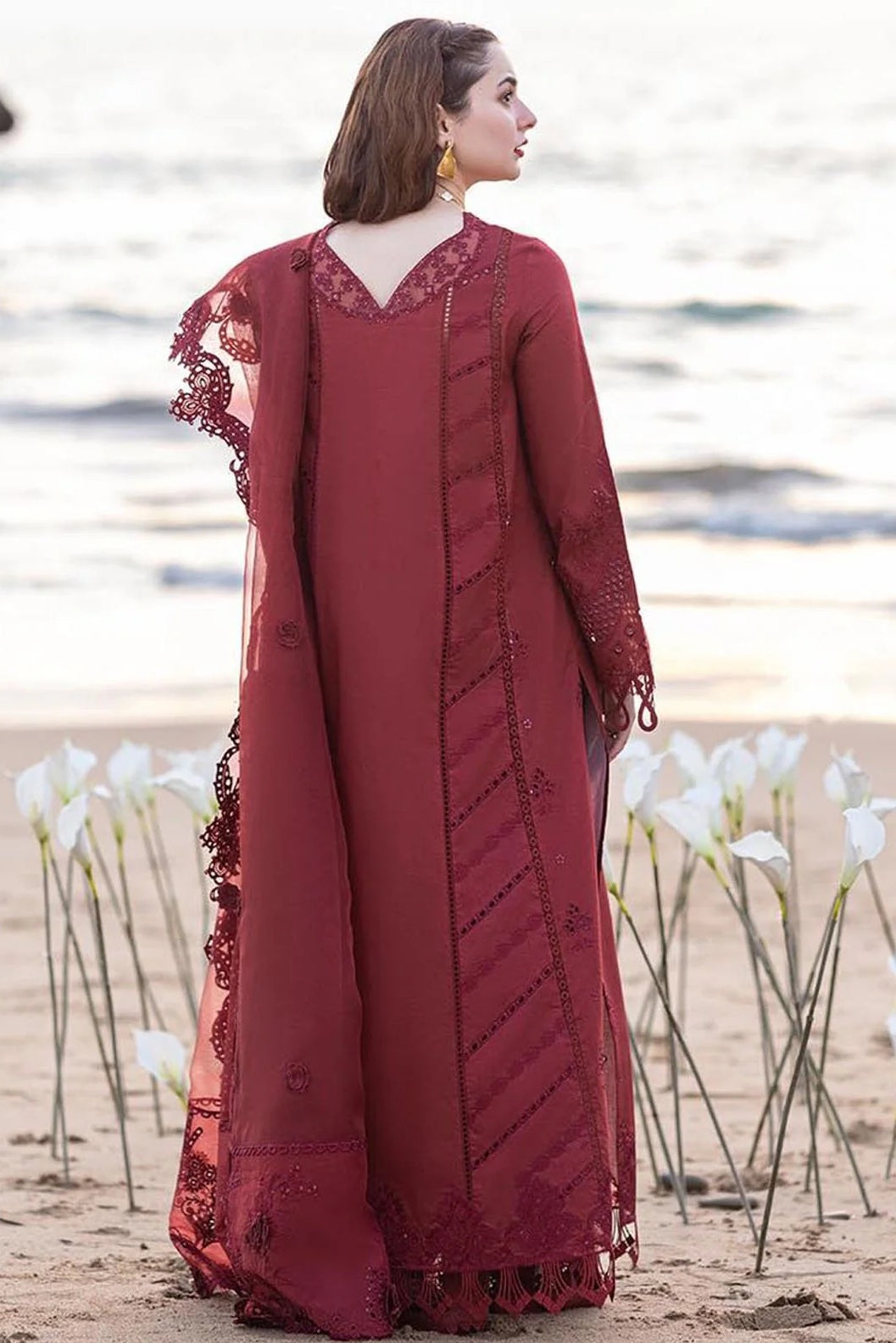 Sahil Kinare by Qalamkar - Lawn Embroidered Unstitched 3 Piece - Aisha