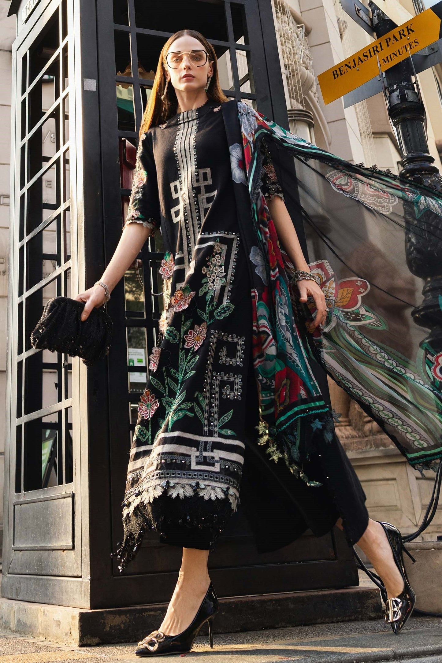 Maria B Luxury Embroidered Lawn 3Pc Unstitched Suit
